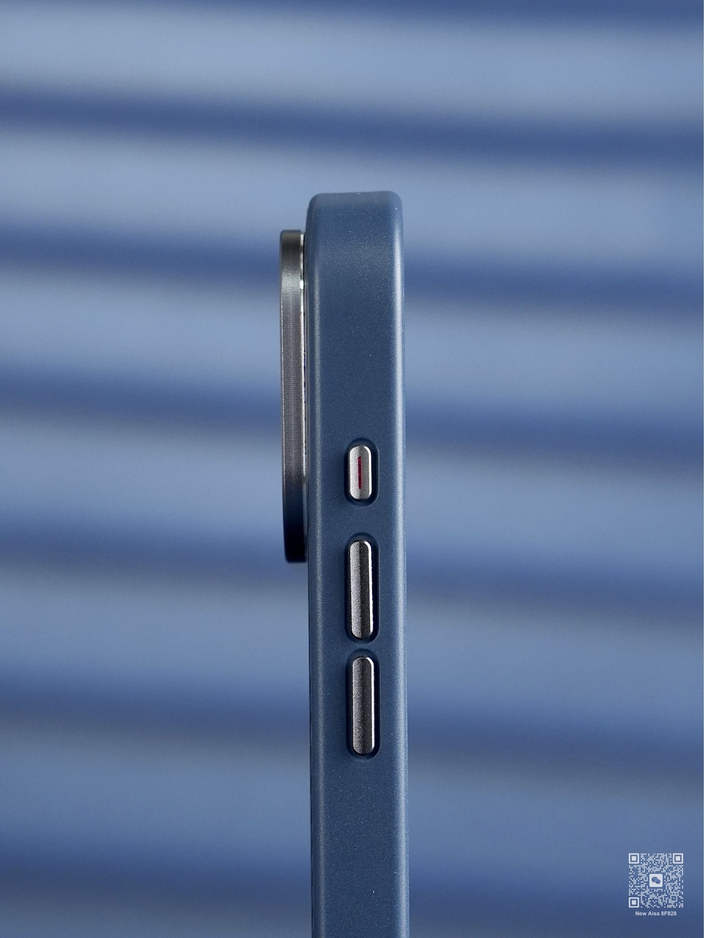 iPhone 17 MagSafe Leather Dragon Design Case – Bold Power & Style