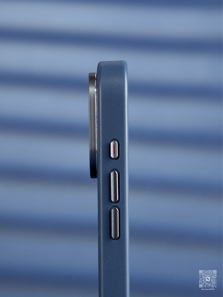 iPhone 17 MagSafe Leather Dragon Design Case – Bold Power & Style