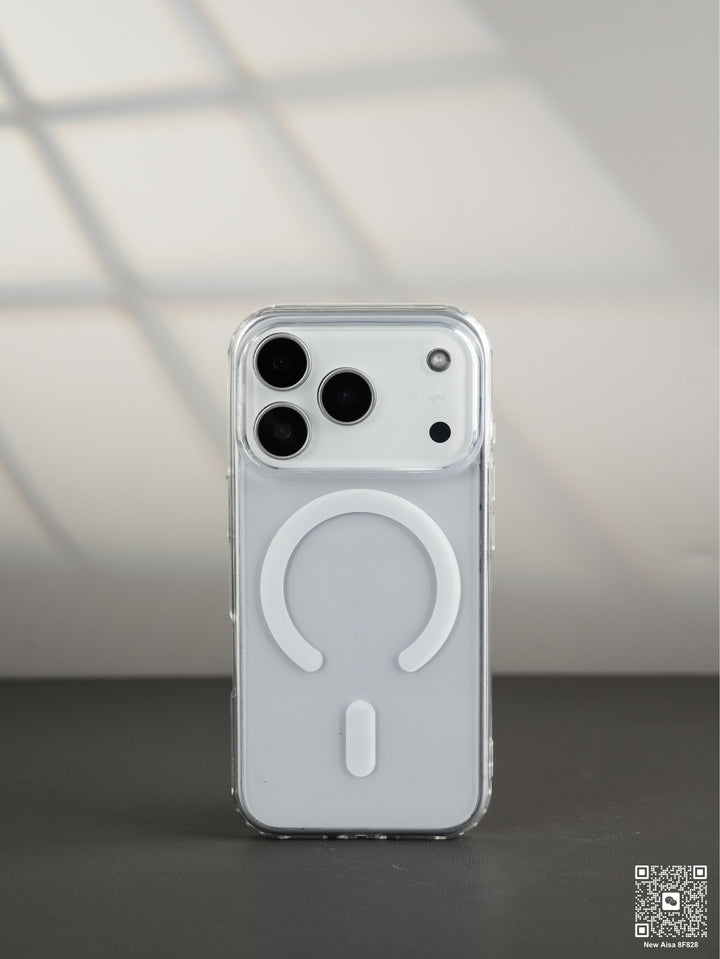 iPhone 17 MagSafe Clear Case – Sleek & Transparent Shield