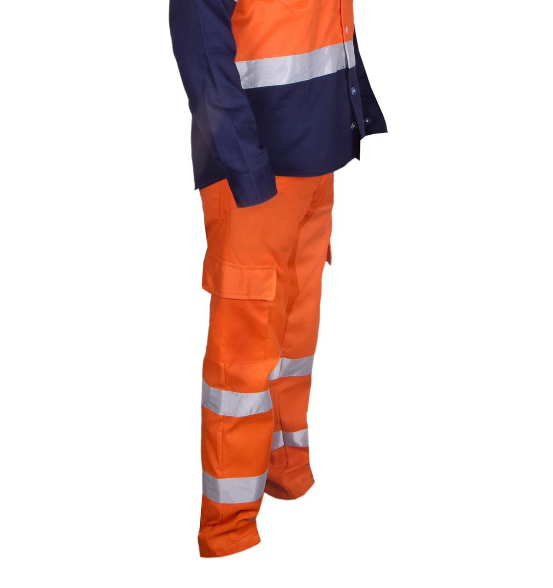 High Visibility Reflective Safety Suit – Workwear for Construction & Industrial Use