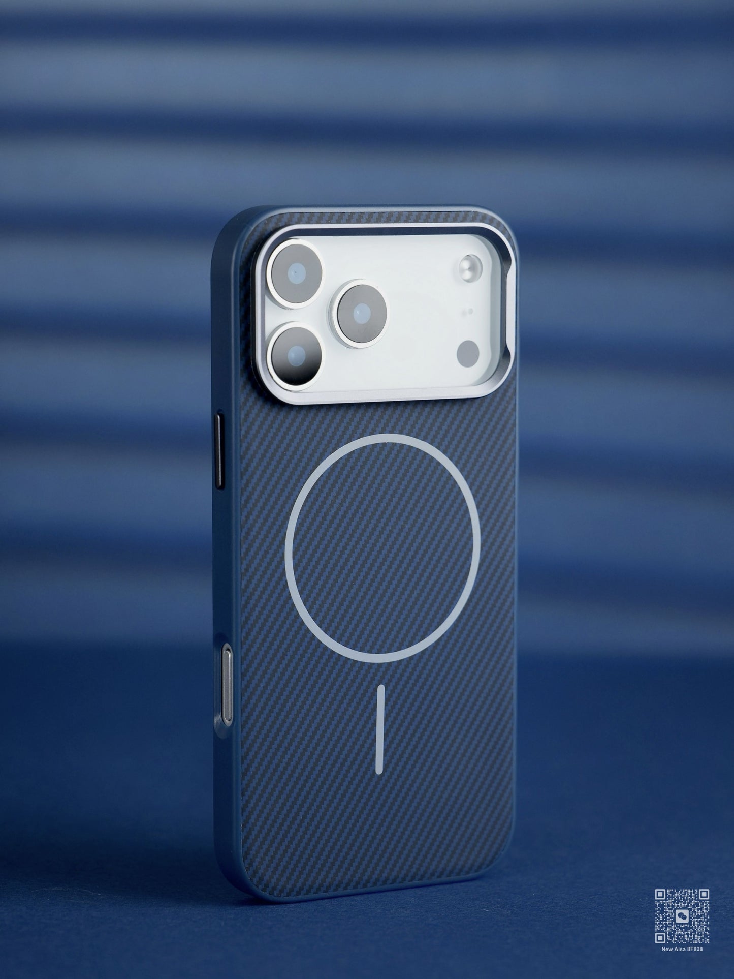 iPhone 17 MagSafe Leather Dragon Design Case – Bold Power & Style